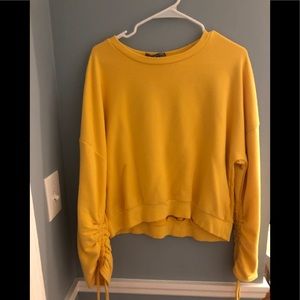 Ruched sleeve crop sweatshirt
